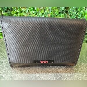 New Men’s Tumi Wallet/Card Holder Black Leather Wallet